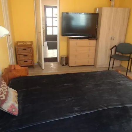 Krisztina Apartment *